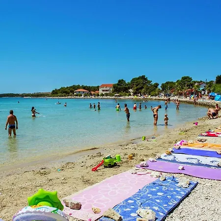 Apartment Marino, Island Vir